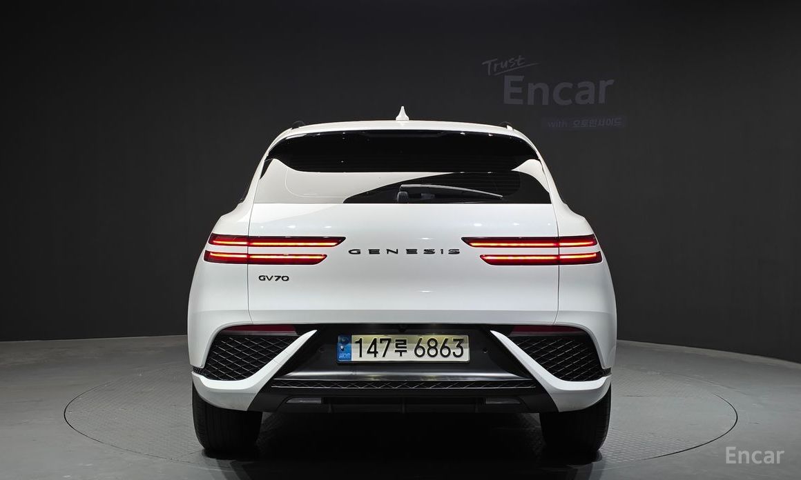  Genesis GV70