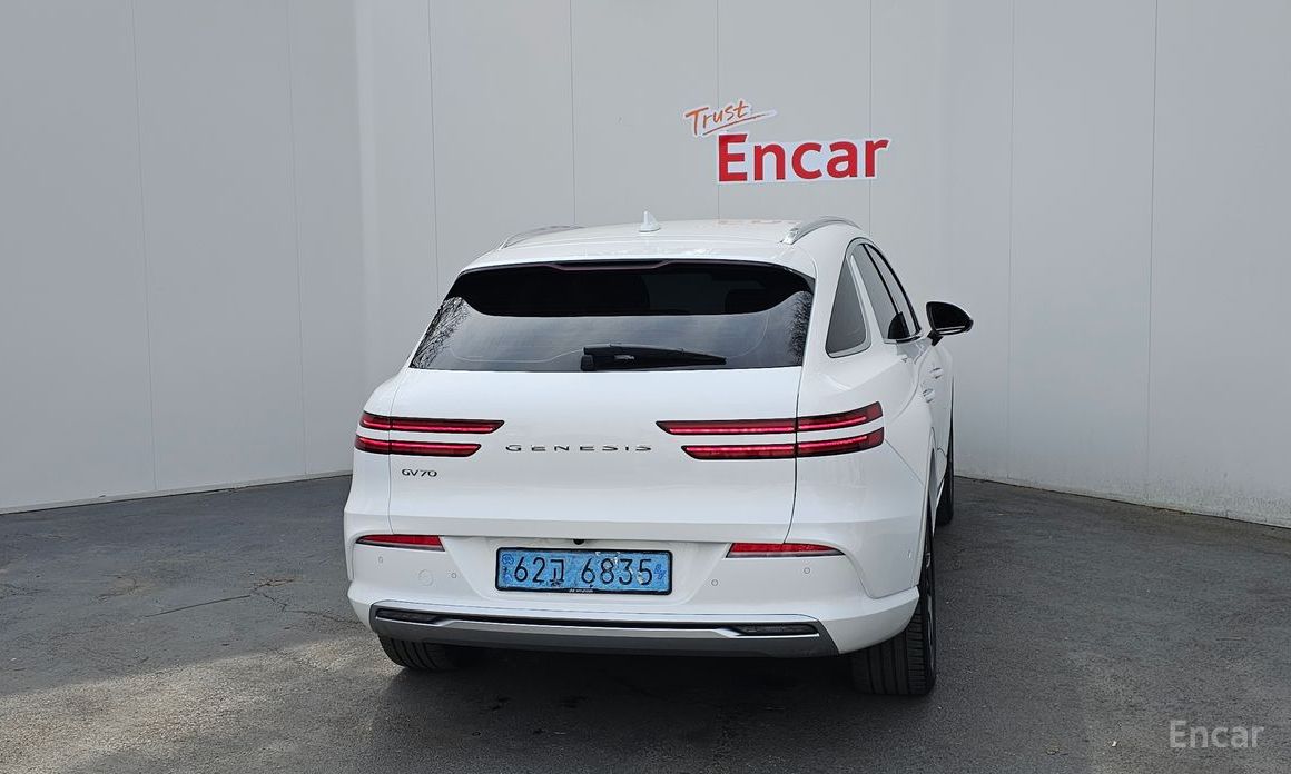  Genesis GV70