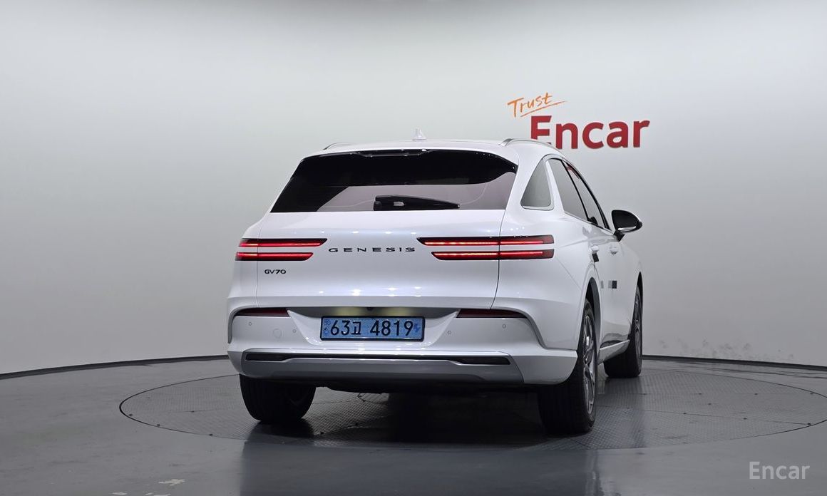  Genesis GV70
