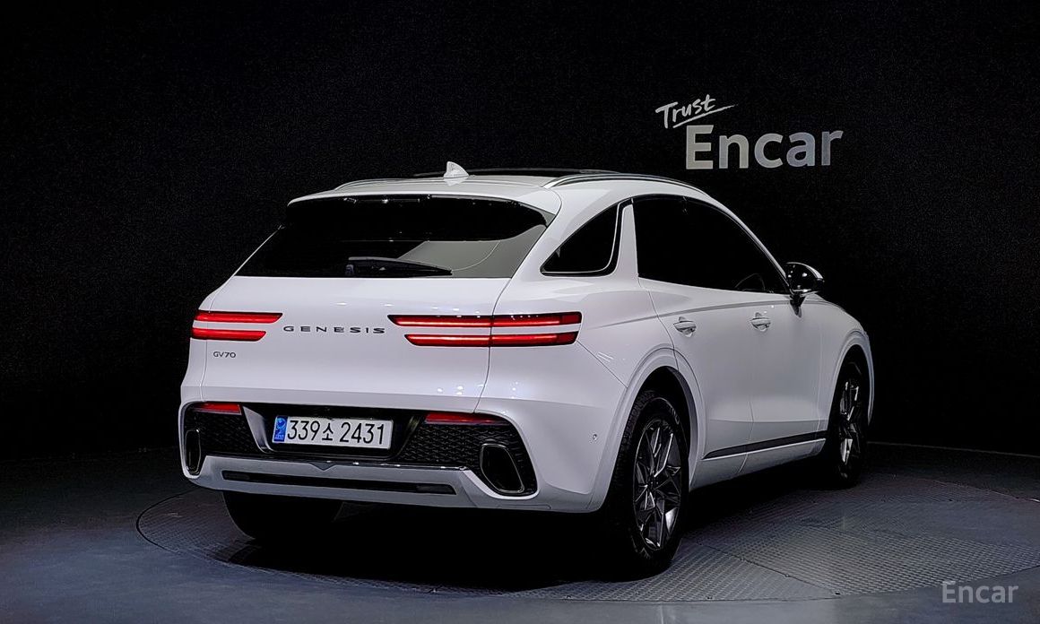  Genesis GV70