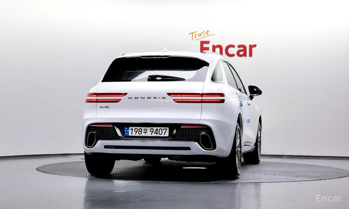  Genesis GV70