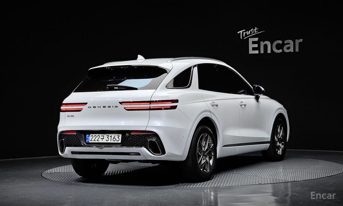 Genesis GV70