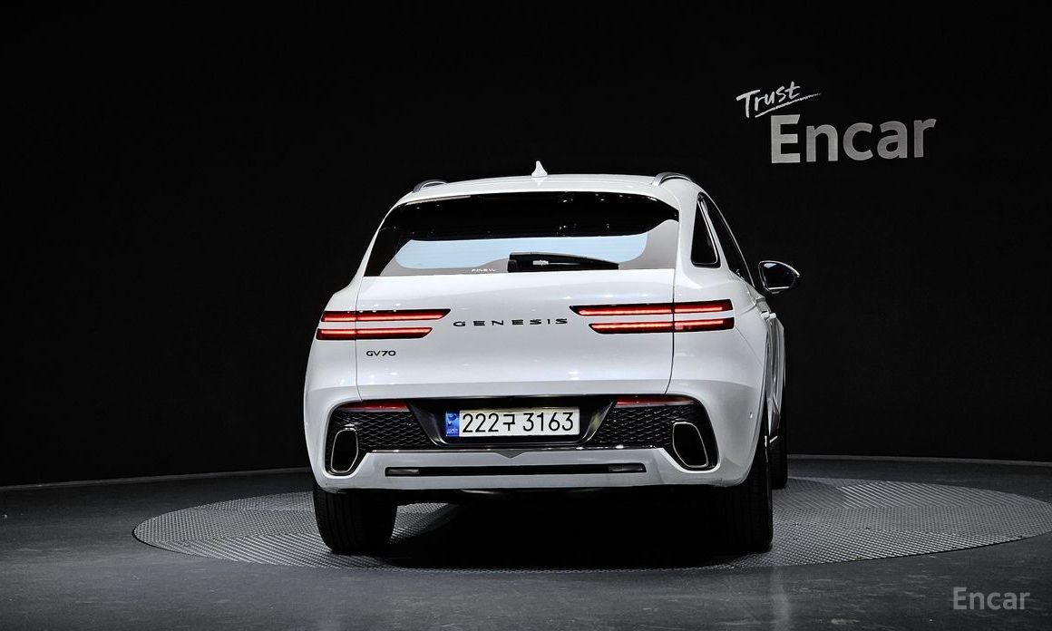  Genesis GV70