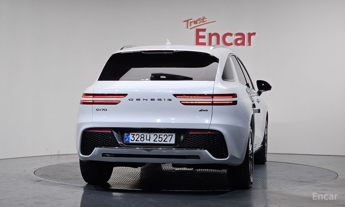  Genesis GV70