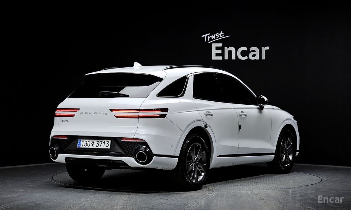  Genesis GV70