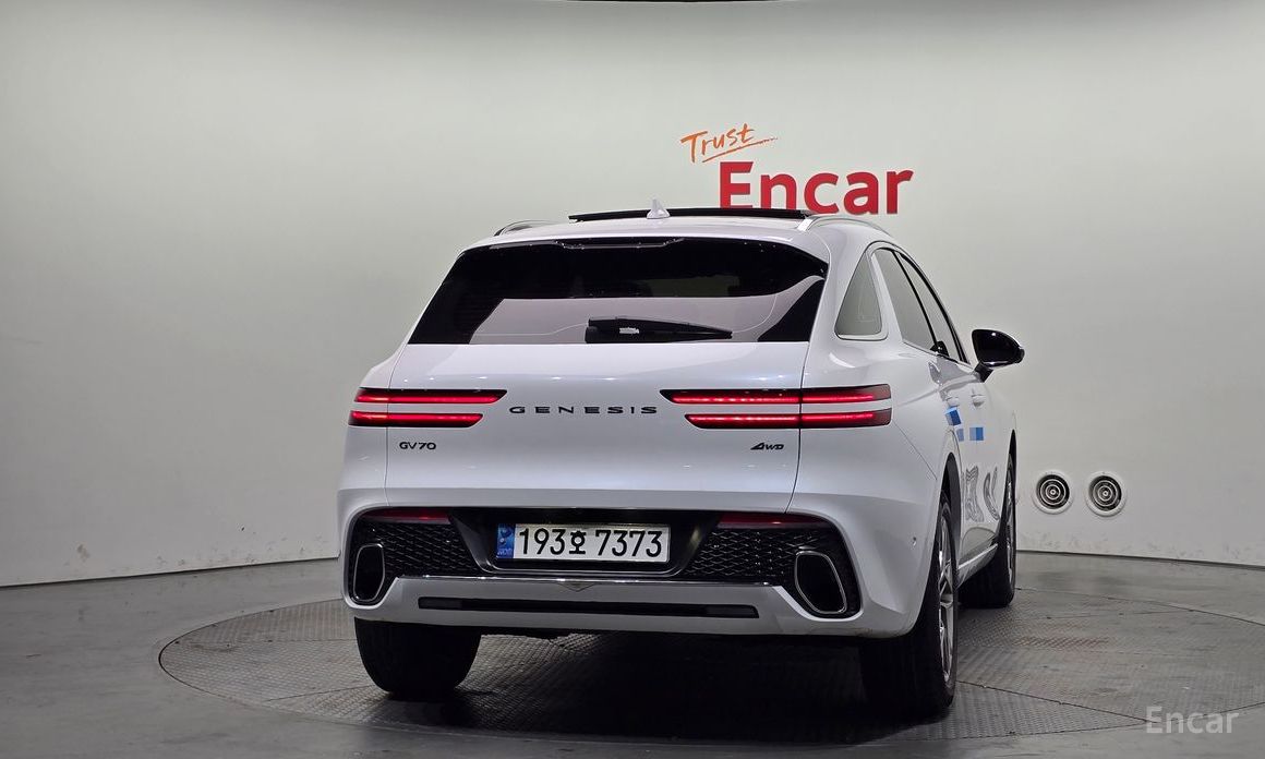  Genesis GV70