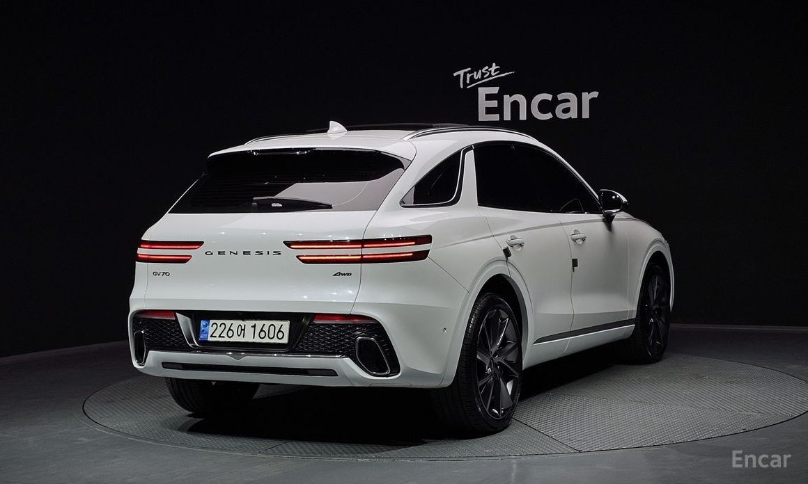  Genesis GV70