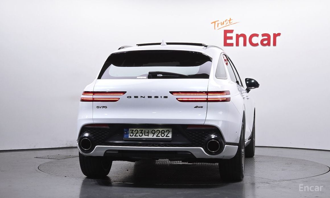  Genesis GV70