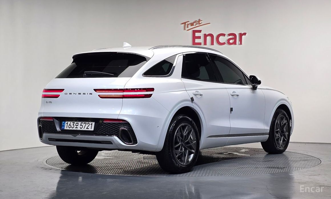  Genesis GV70