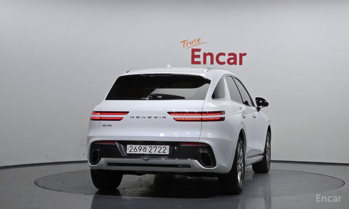  Genesis GV70
