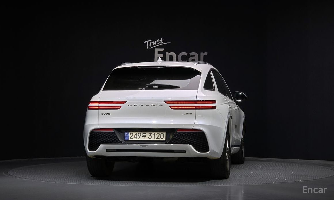  Genesis GV70
