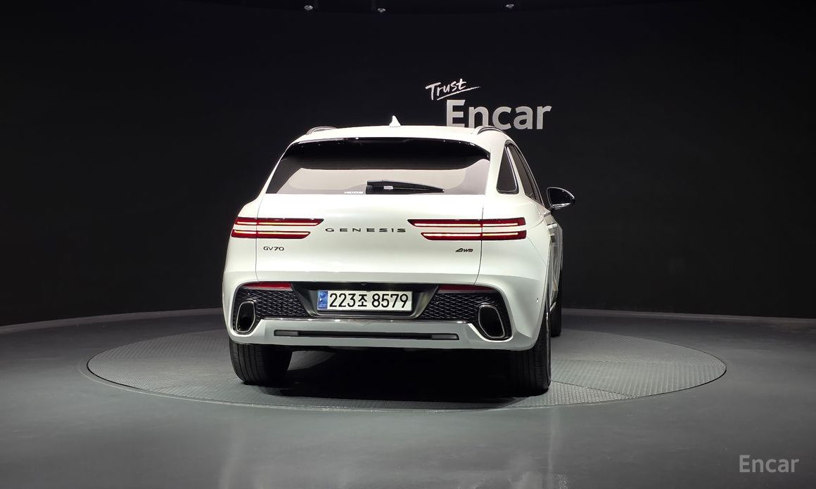  Genesis GV70