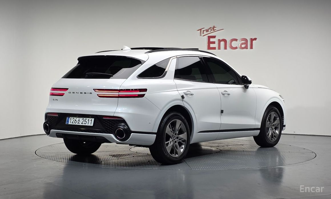  Genesis GV70