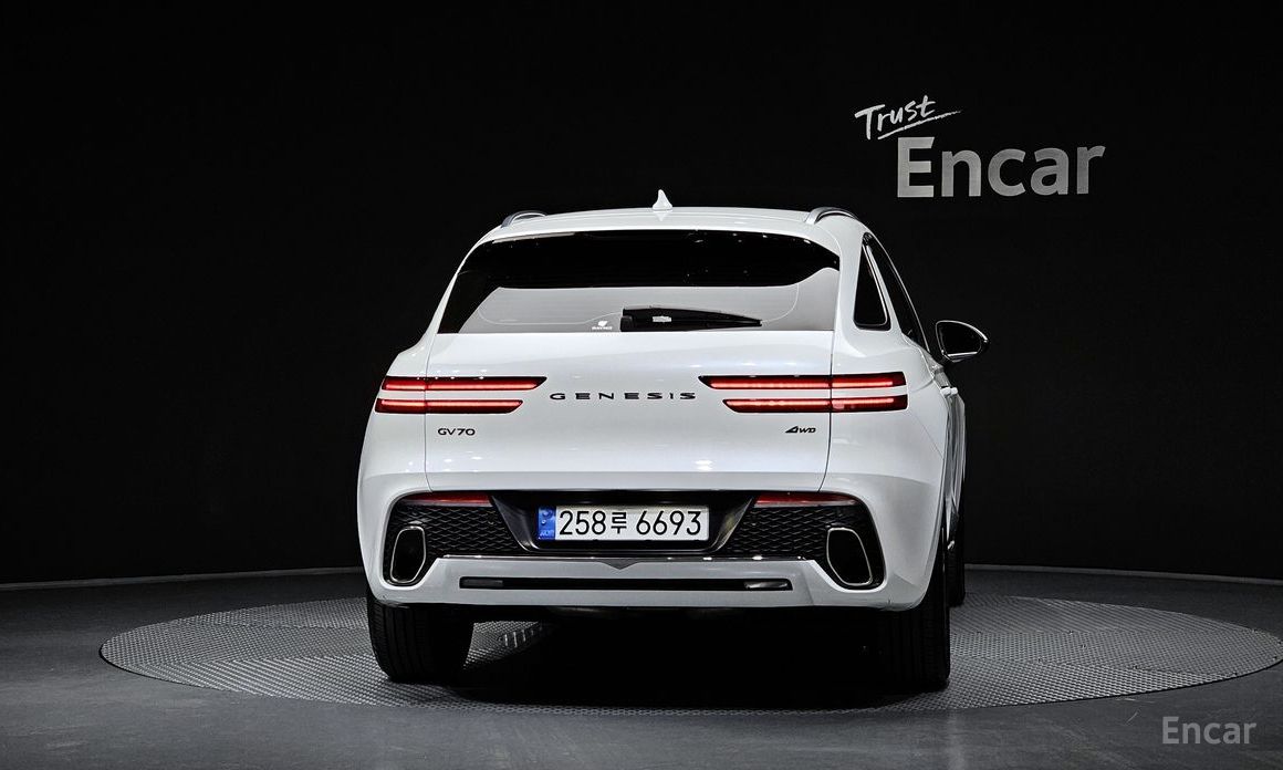  Genesis GV70