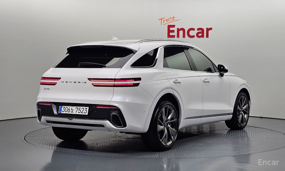  Genesis GV70