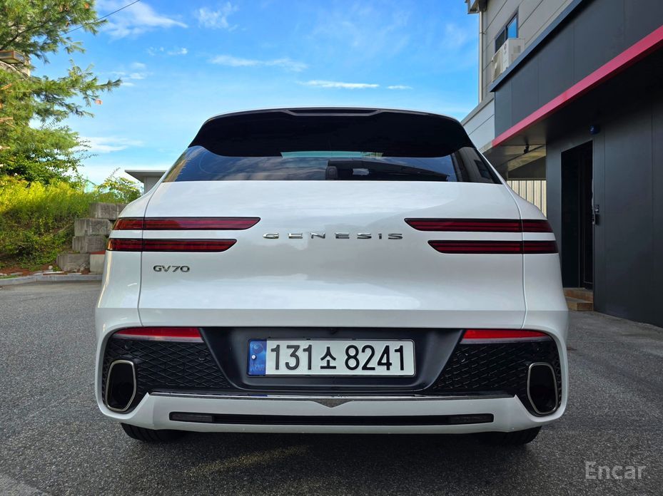  Genesis GV70