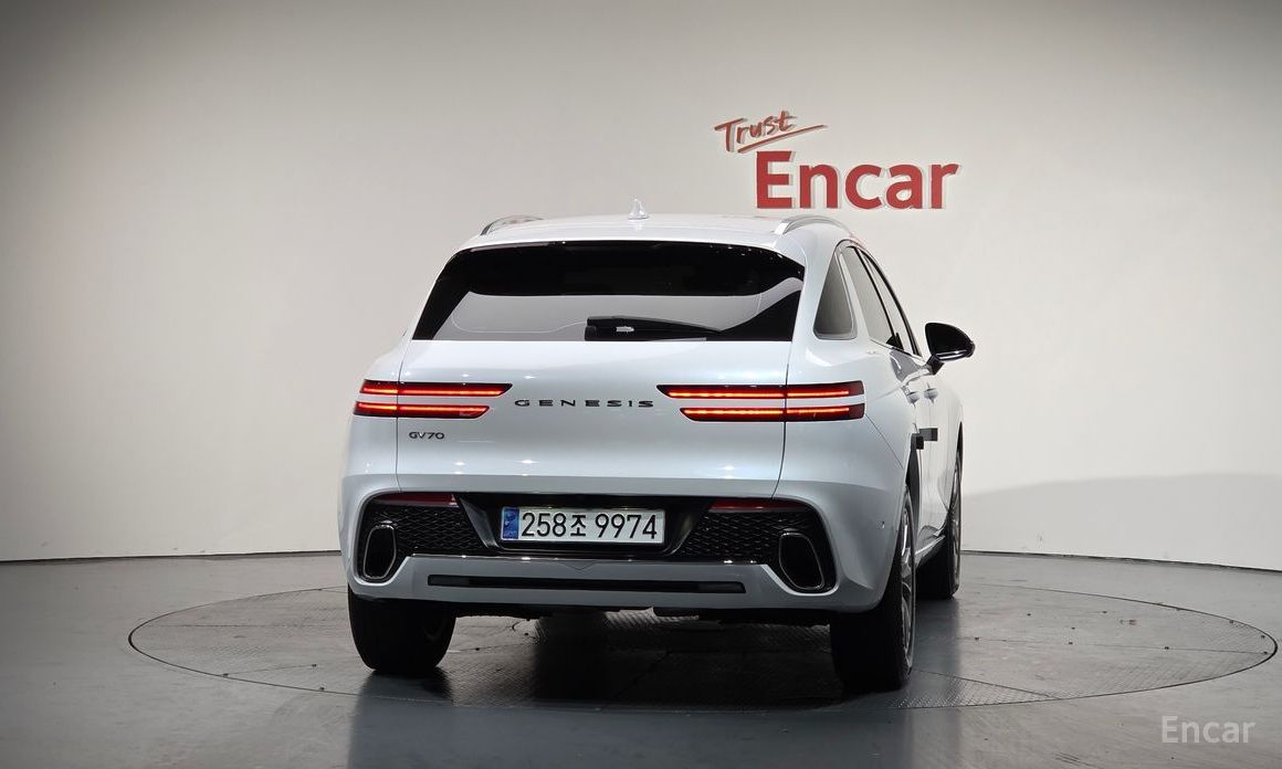  Genesis GV70