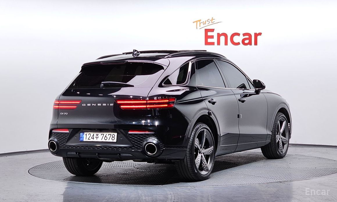  Genesis GV70