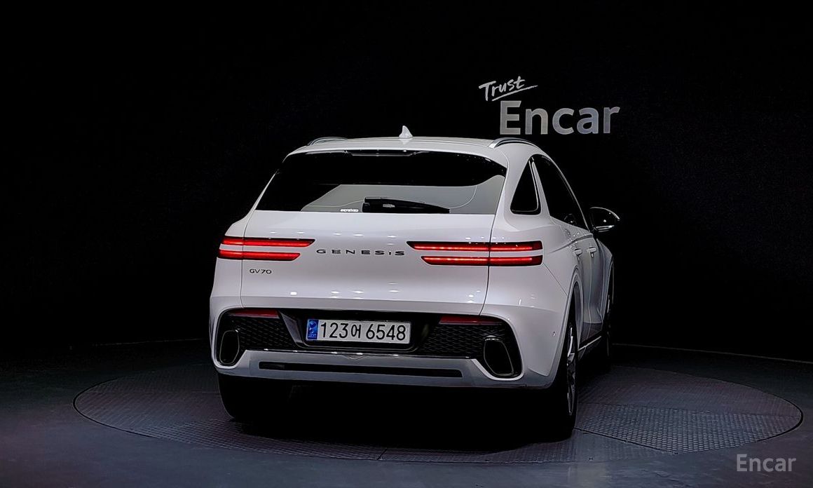  Genesis GV70