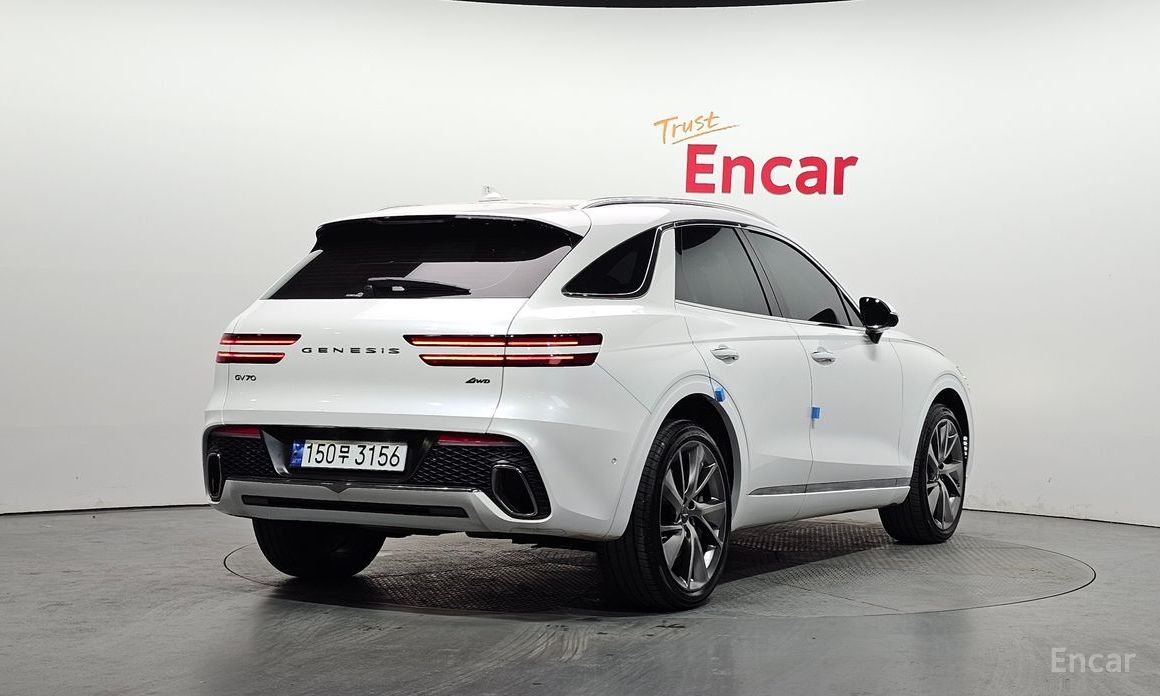  Genesis GV70