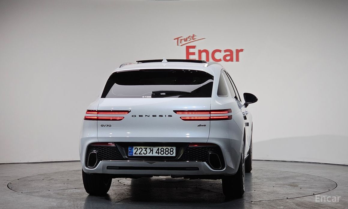  Genesis GV70