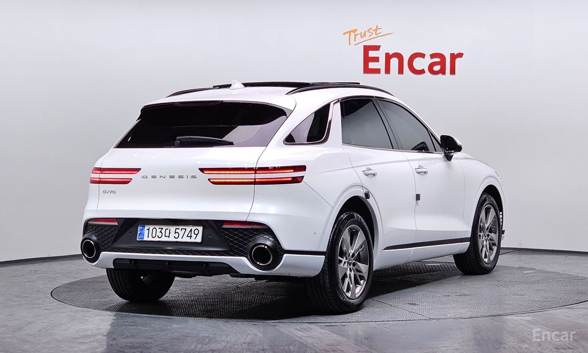  Genesis GV70
