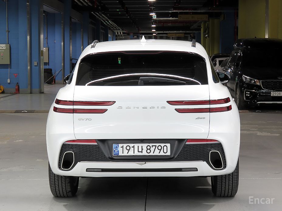  Genesis GV70