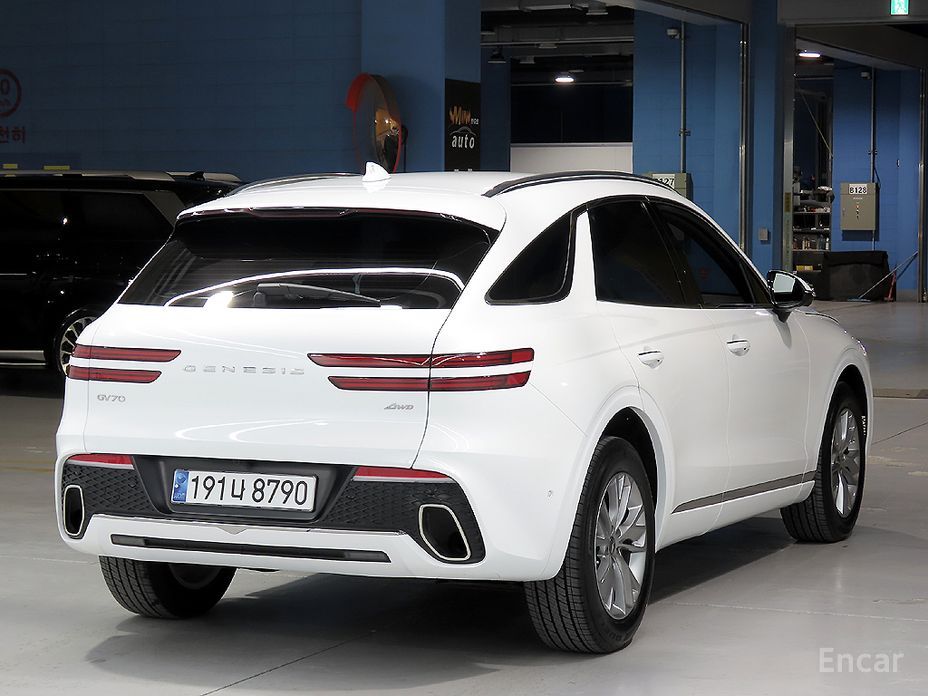 Genesis GV70