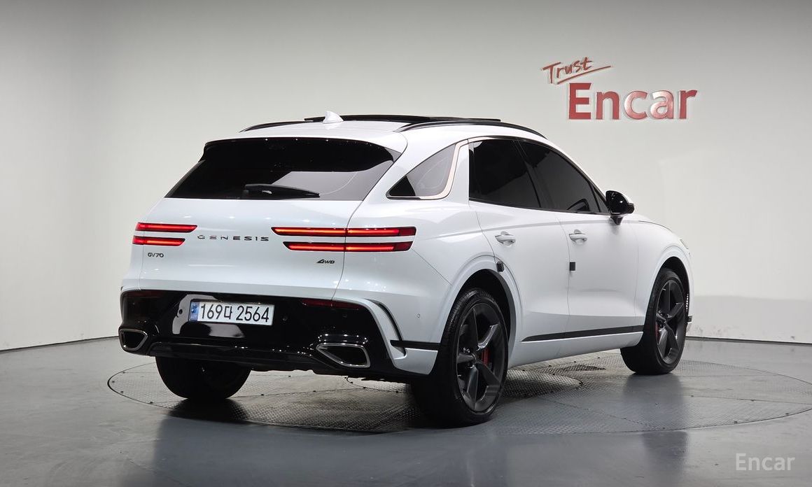  Genesis GV70