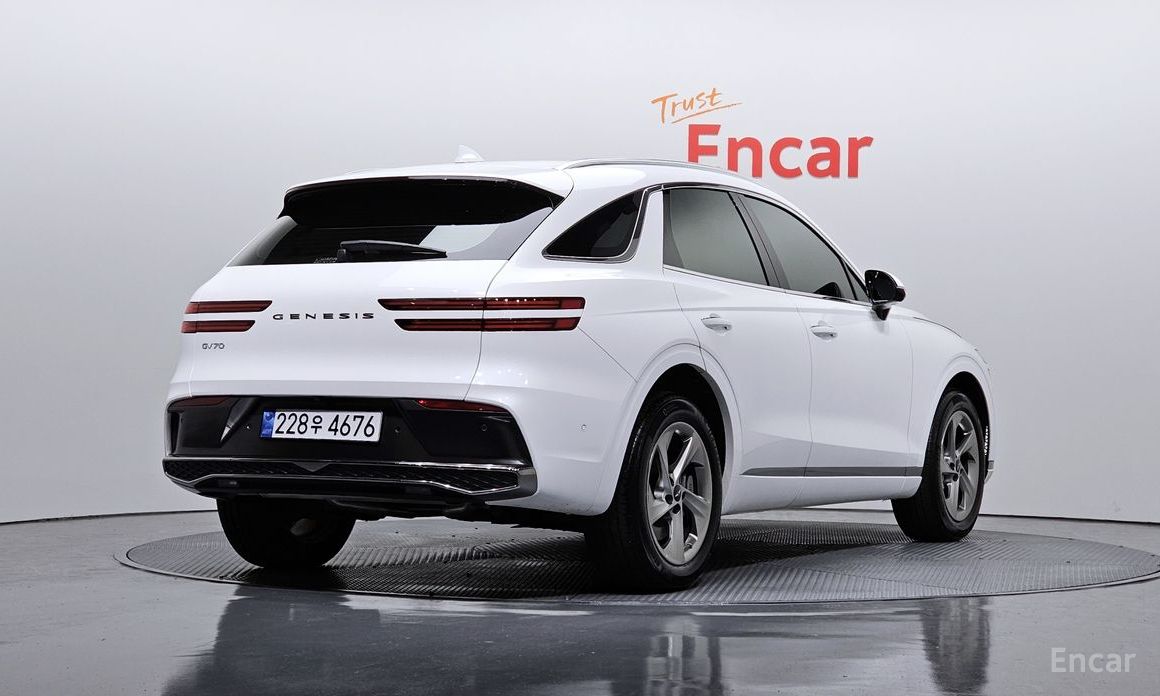  Genesis GV70
