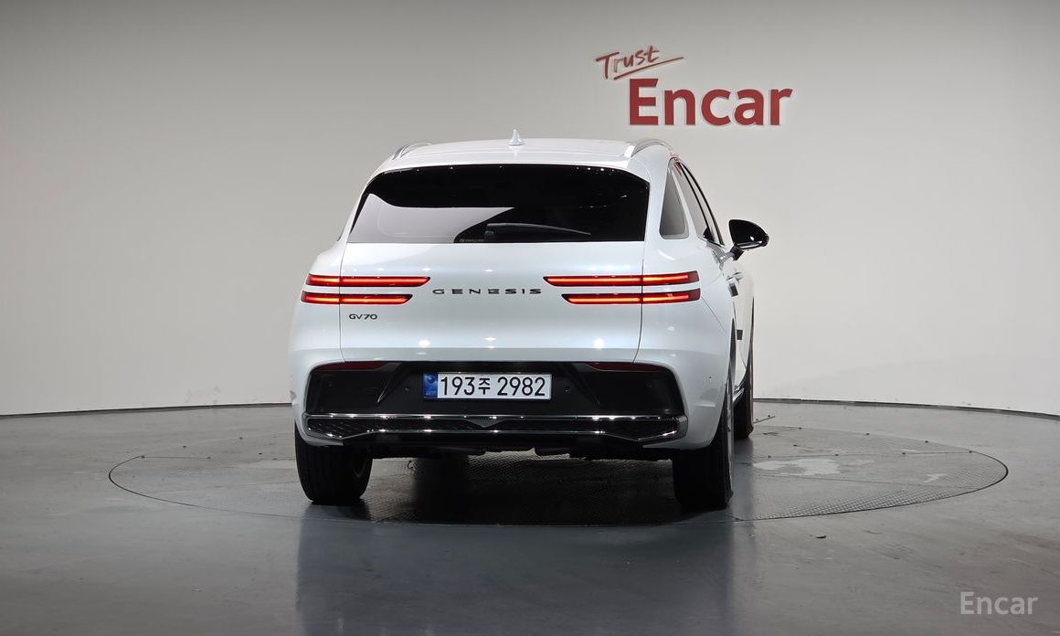  Genesis GV70