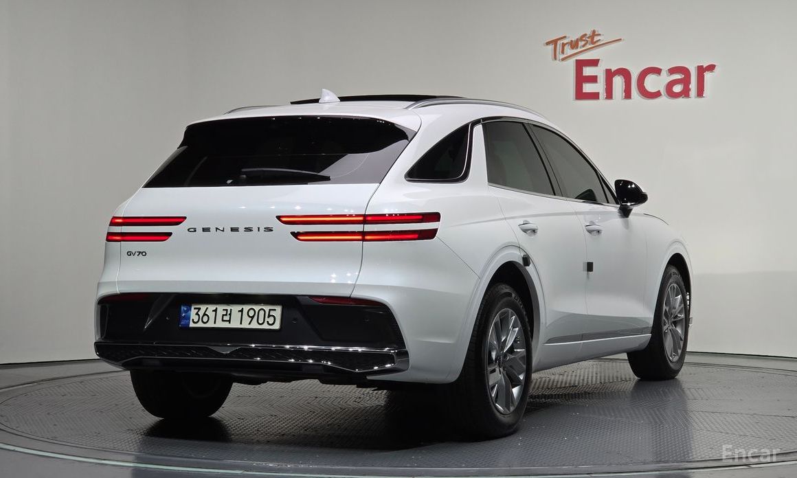  Genesis GV70