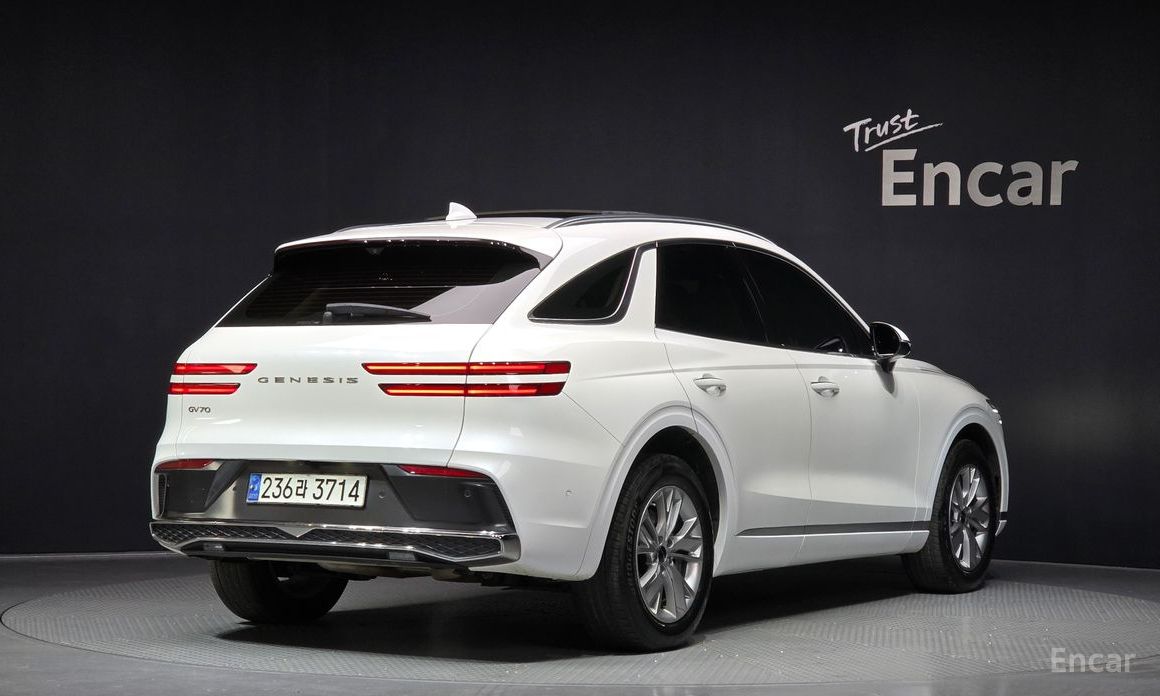  Genesis GV70
