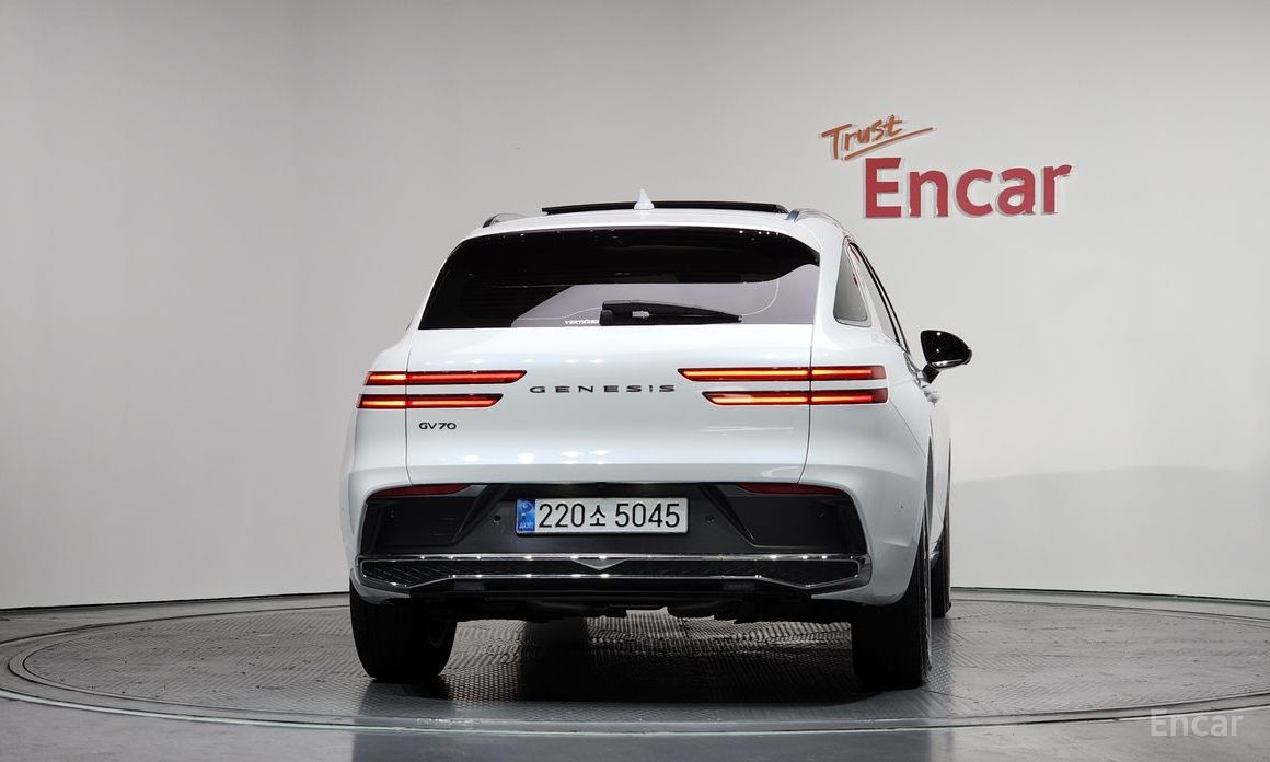  Genesis GV70