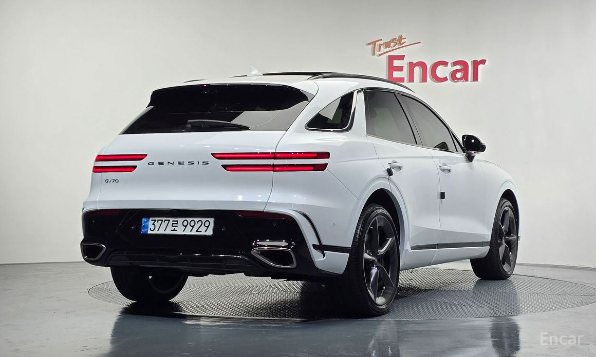  Genesis GV70
