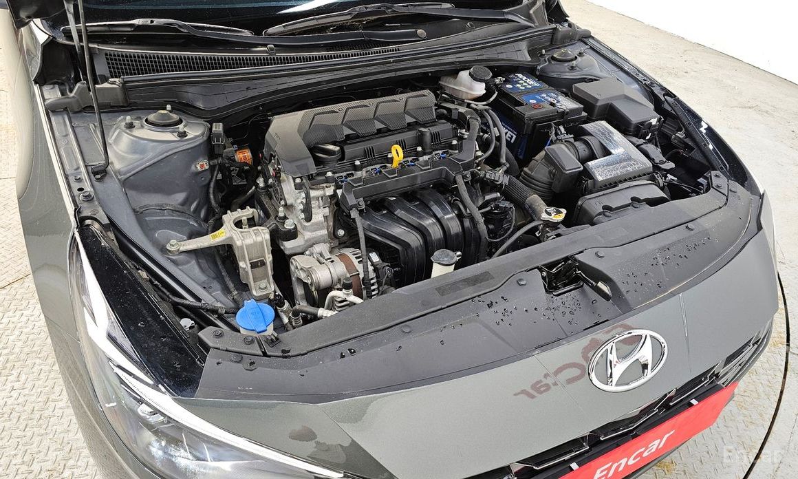  Hyundai AVANTE
