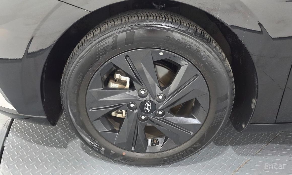  Hyundai AVANTE