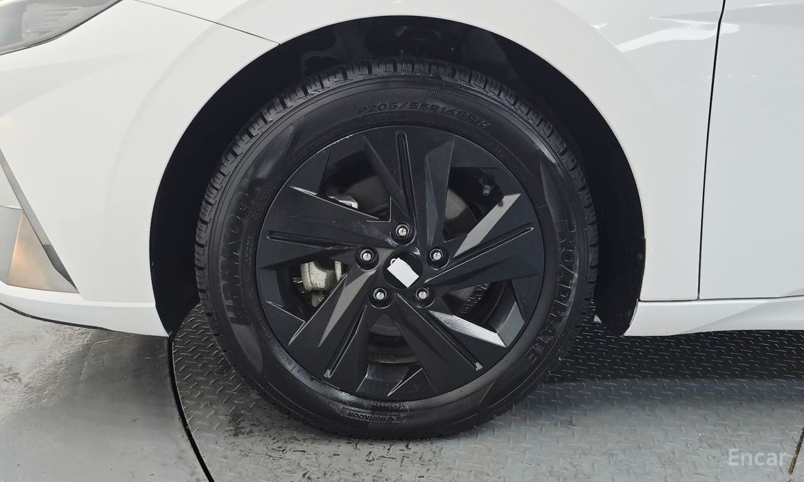  Hyundai AVANTE