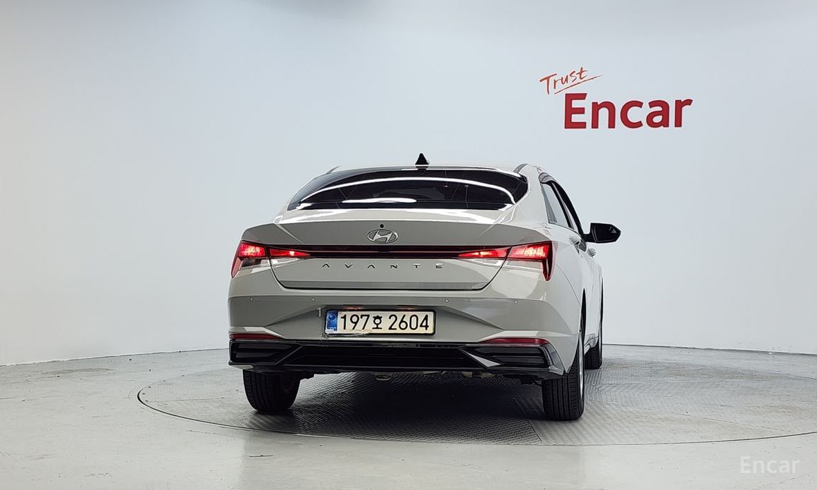  Hyundai AVANTE