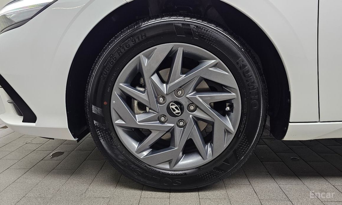  Hyundai AVANTE