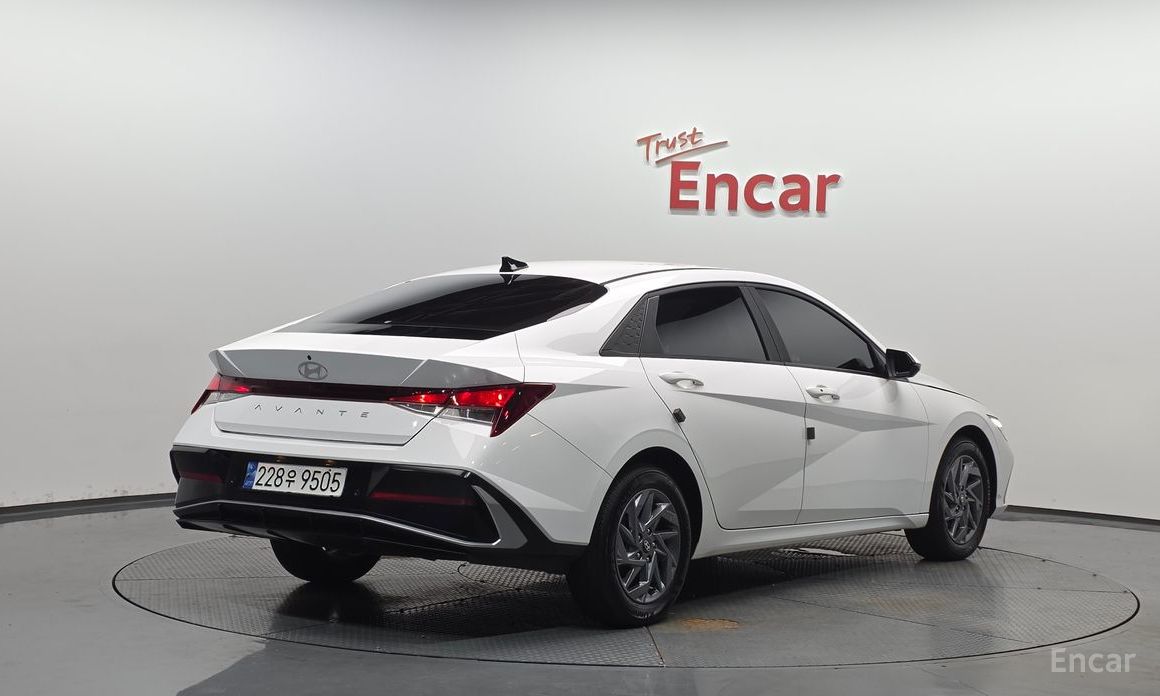 Hyundai AVANTE
