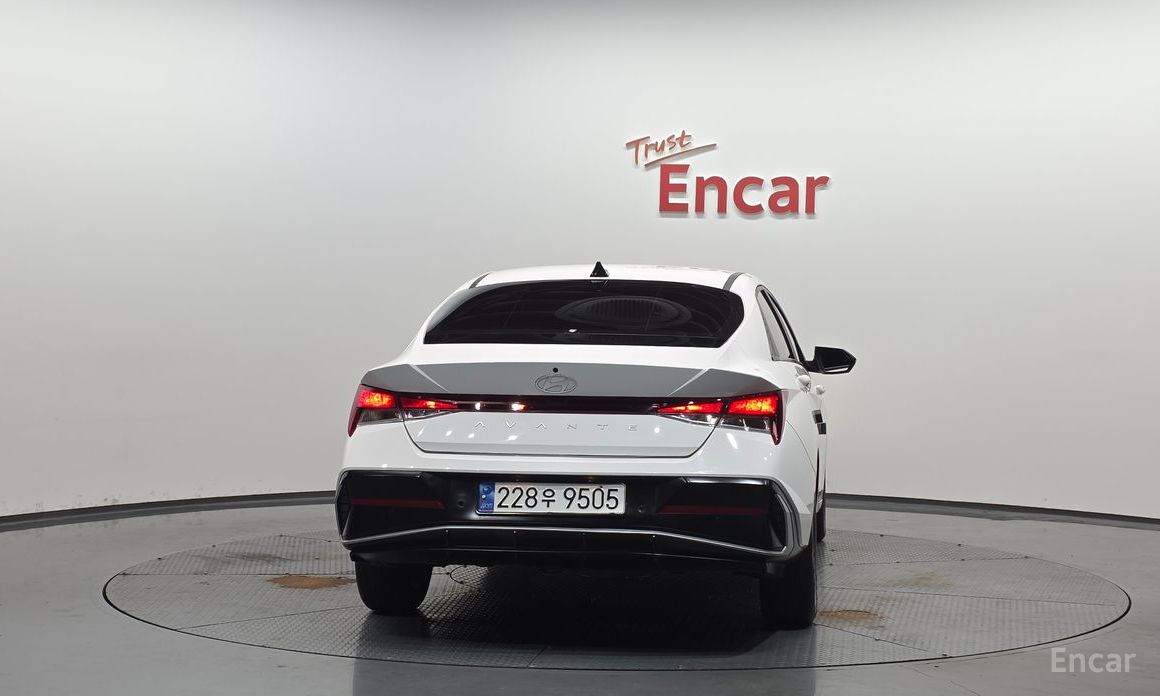  Hyundai AVANTE