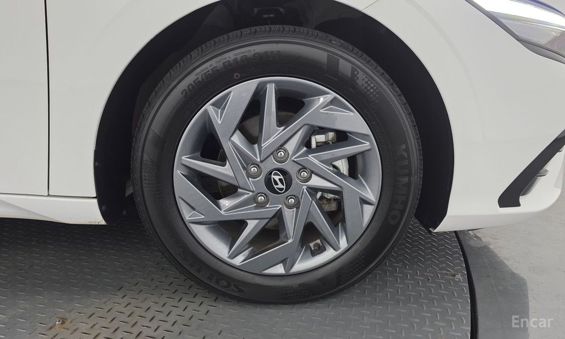  Hyundai AVANTE