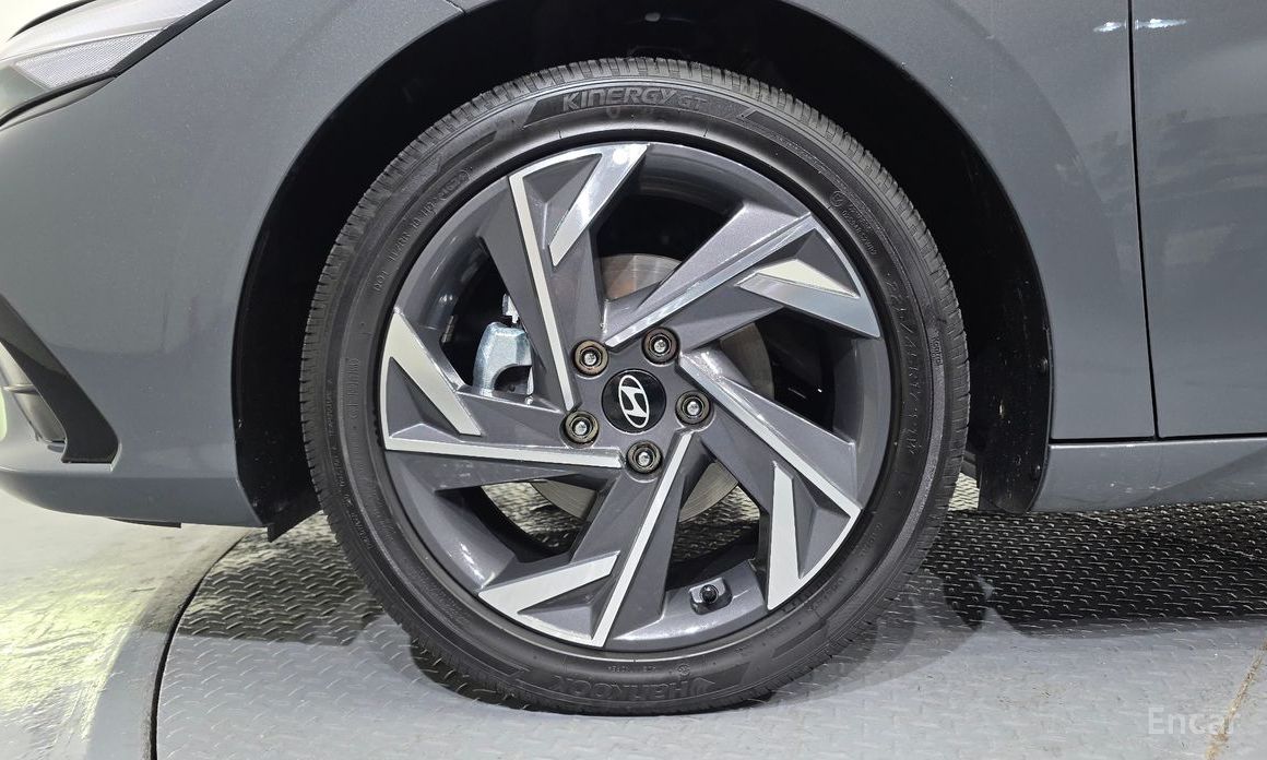  Hyundai AVANTE