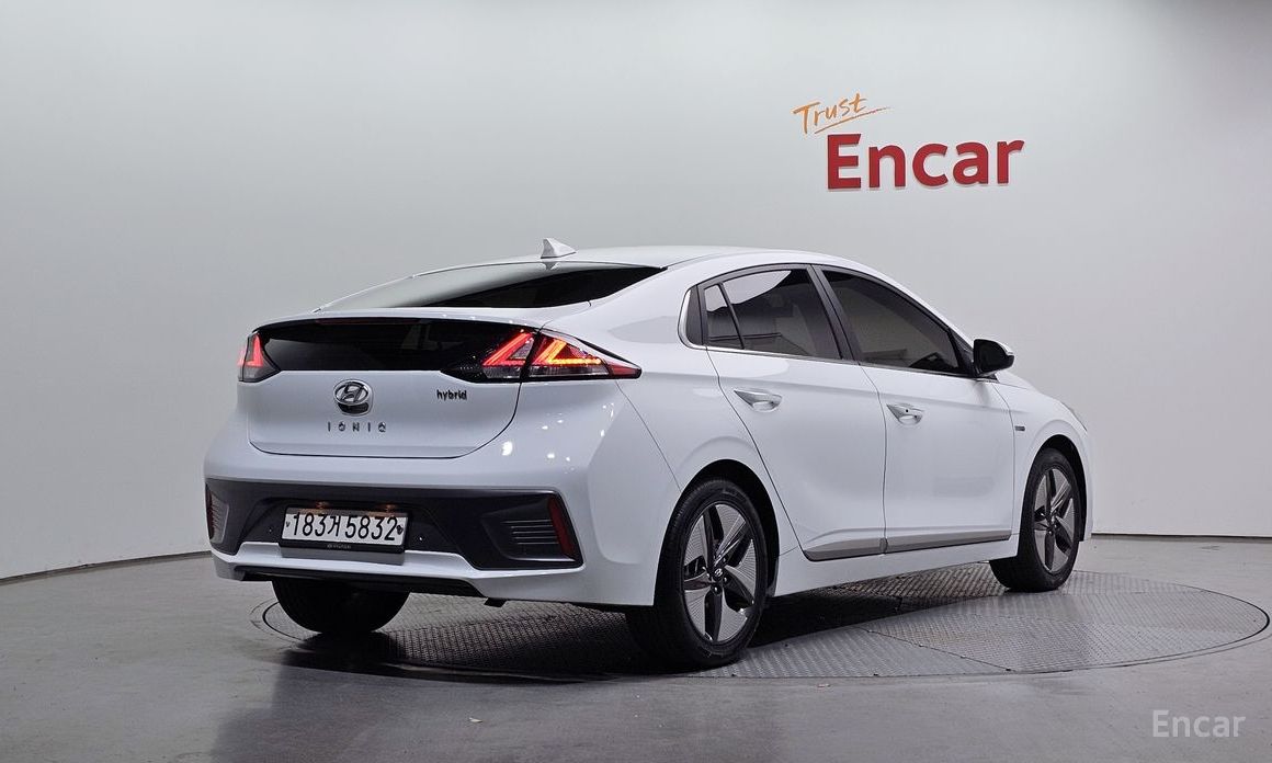  Hyundai Ioniq