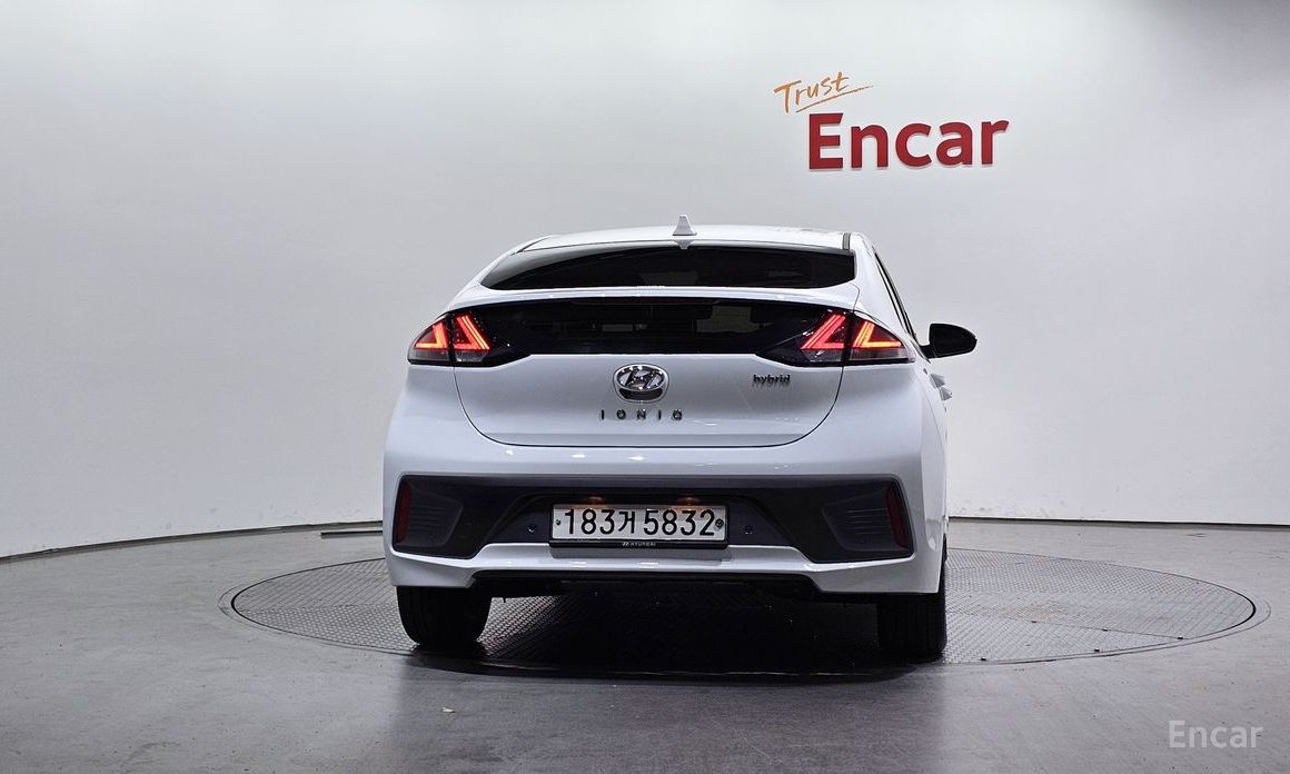  Hyundai Ioniq