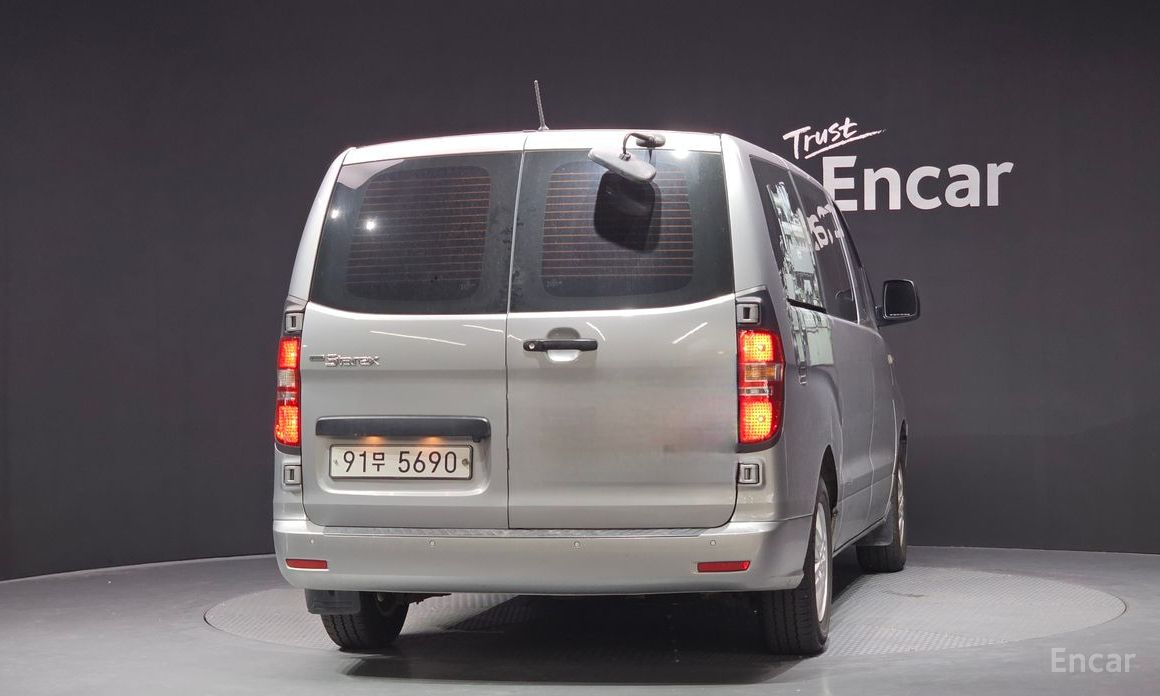  Hyundai Starex