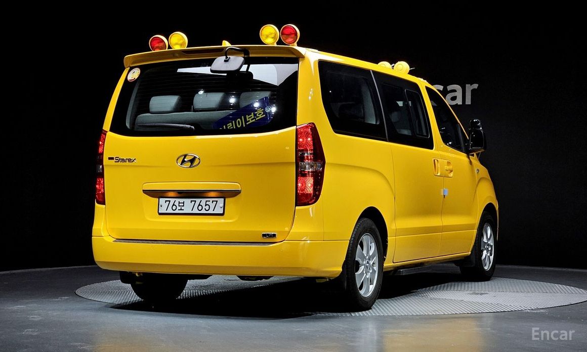  Hyundai Starex