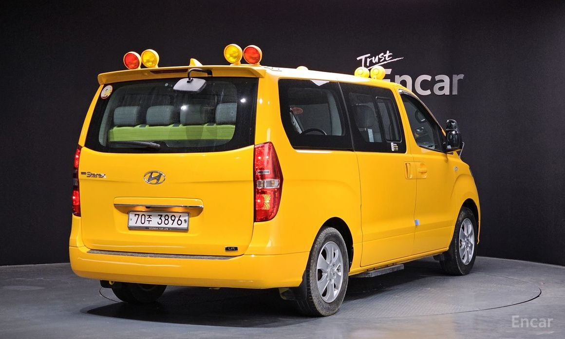  Hyundai Starex