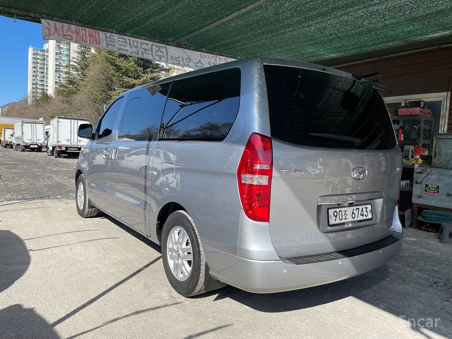  Hyundai Starex